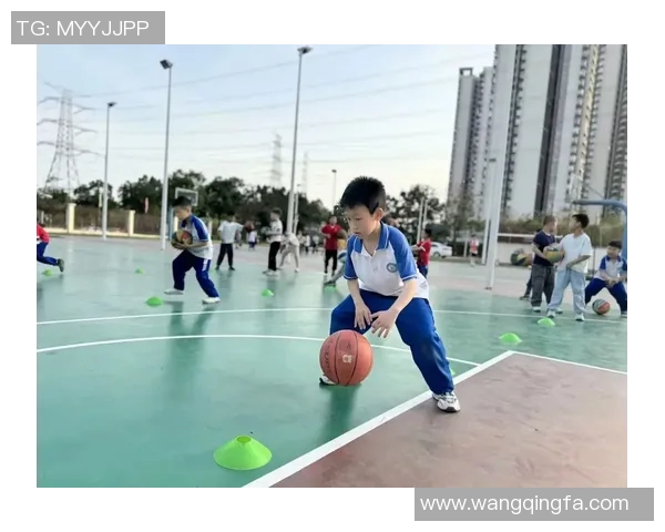 篮球明星通过努力与坚持实现自我蜕变的励志故事